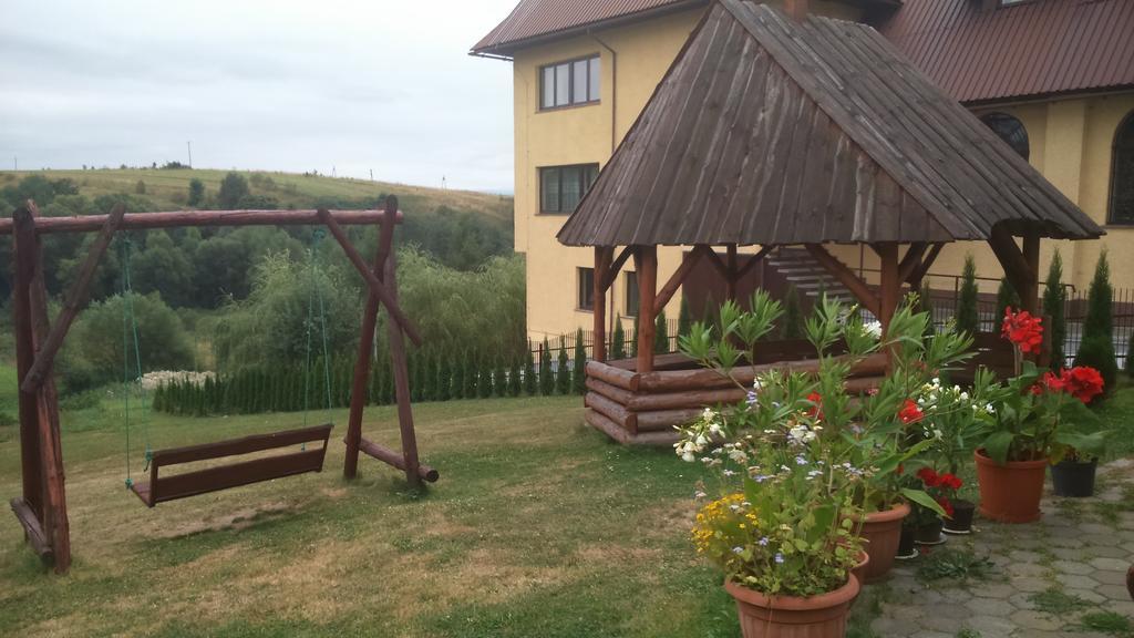 Pokoje Goscinne U Krysi Mizerna Extérieur photo