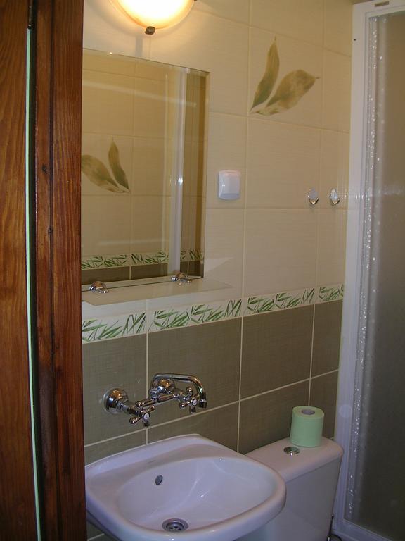 Pokoje Goscinne U Krysi Mizerna Chambre photo