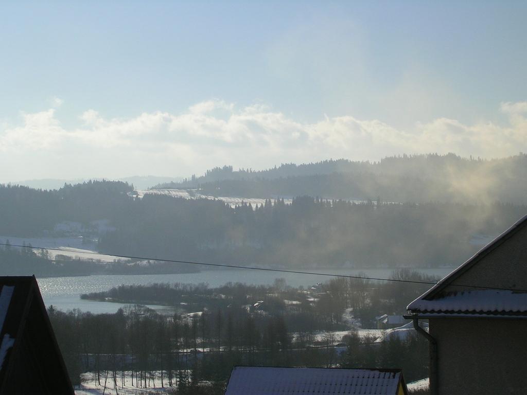 Pokoje Goscinne U Krysi Mizerna Chambre photo